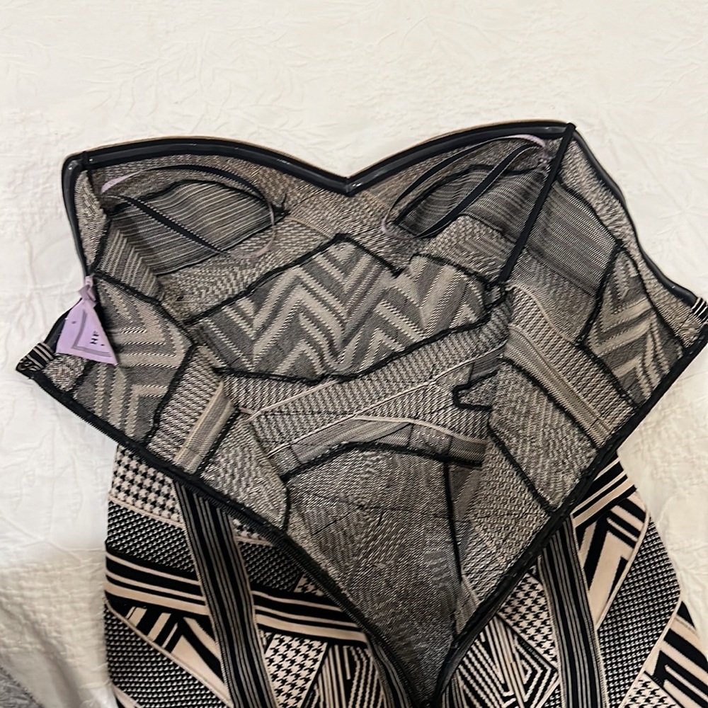 COPY - Herve leger dress - Picture 8 of 15